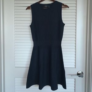NWT Theory Crewneck Knit Dress - Dark Navy